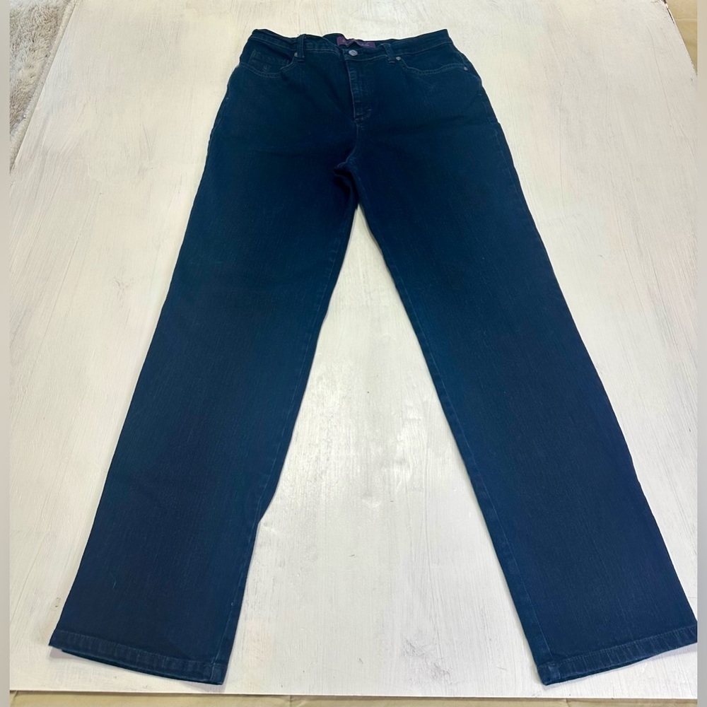 Gloria Vanderbilt Amanda Jeans Women’s 12 Dark Blue Stretch Straight Leg Denim - Picture 2 of 10